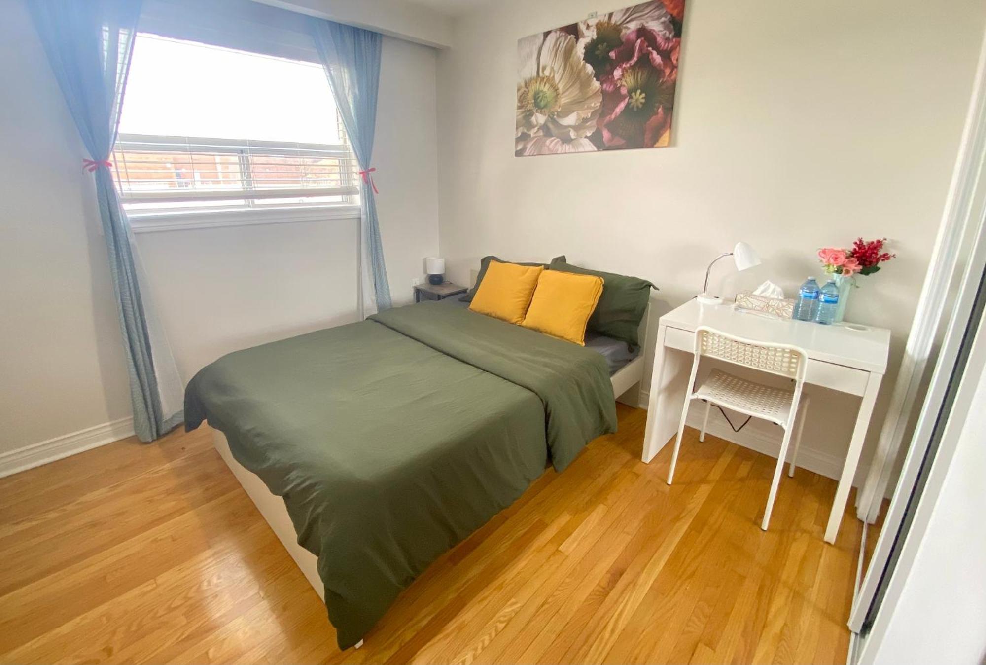 Sunny House - Main Floor, Free Parking, In Toronto Quarto foto